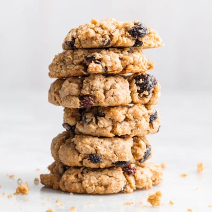Recipes for Healthy Family Desserts: Oatmeal Raisin Cookies