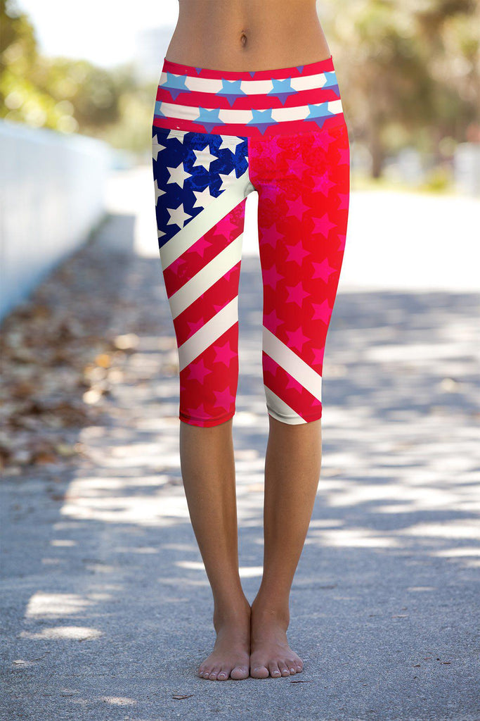 Americana Ellie Geometric Print Performance Yoga Capri Leggings