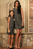 Black Lace Sleeveless Must-Have Chic Party Shift Mommy and Me Dresses - Pineapple Clothing