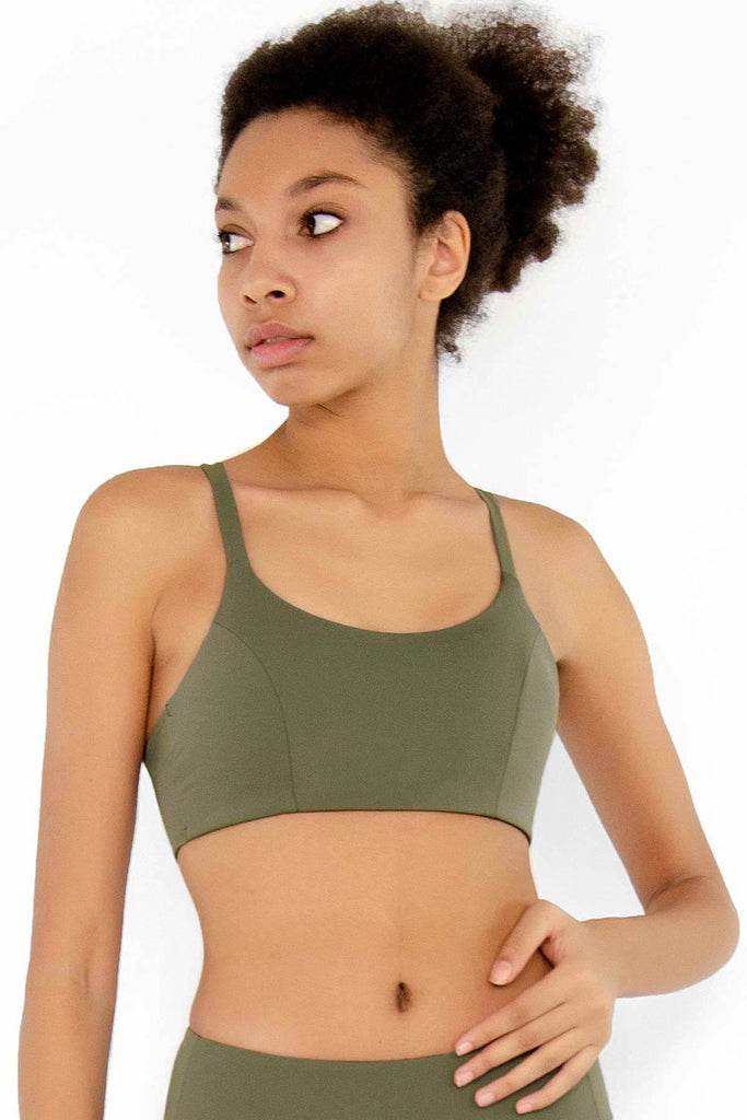 Breathable Quick Dry Green Sports Bra For Women Elastic Padded