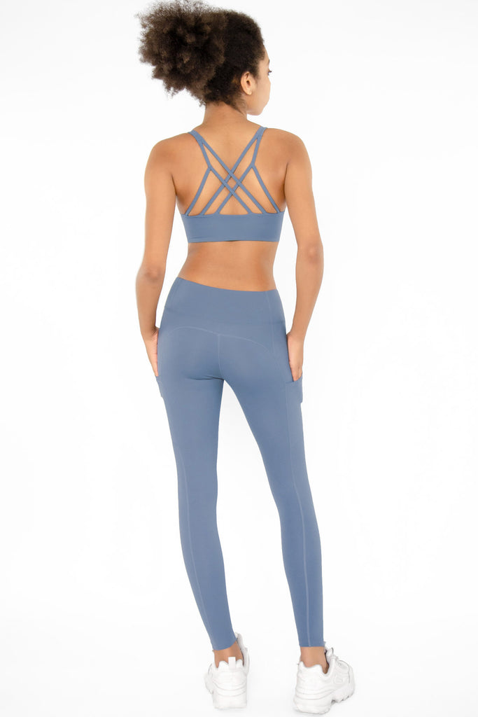 Light blue sports bra with matching leggings  Womens workout outfits,  Outfits with leggings, Workout attire